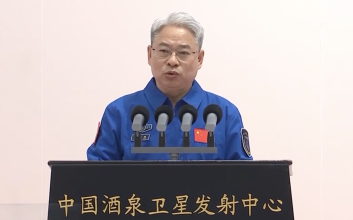 中, 유인우주선 ‘선저우 18호' 발사 성공